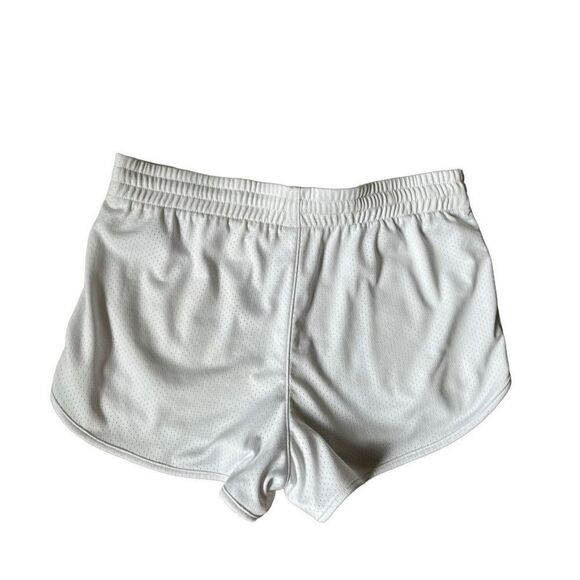 Aritzia TNA Shorts White size Large - Picture 2 of 11